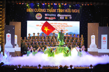 ງານພົບປະແລກປ່ຽນມິດຕະພາບປ້ອງກັນຊາຍແດນຫວຽດນາມ - ຈີນ ປີ 2014